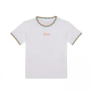 Бяла тениска за момче с оранжев бродиран надпис Guess и сини детайли