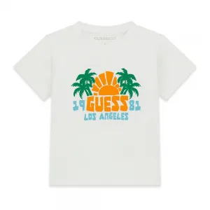 Бяла тениска за мини момче с оранжева щампа и надпис Guess