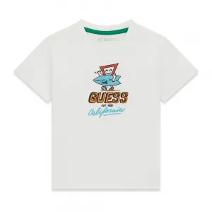 Бяла тениска за мини момче с цветна щампа и надпис Guess
